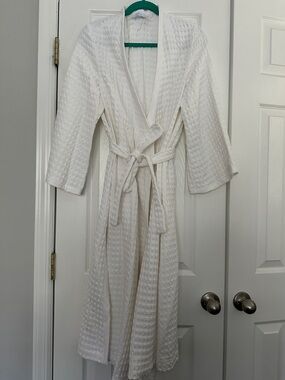 Lake Textured Waffle Kimono Robe with Tie Belt in White